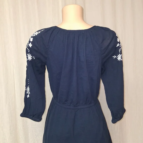 Talbots Dark Blue Dress with White Floral Embroidery Size Sp Made INDIA - Picture 8 of 14
